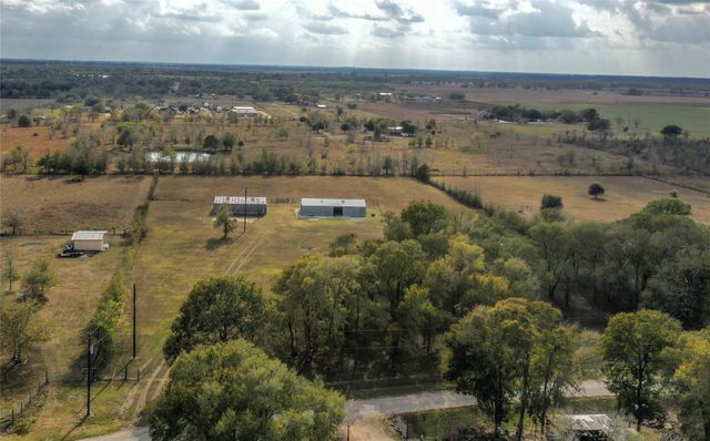 000 Baldwin Drive, Hungerford, TX 77448