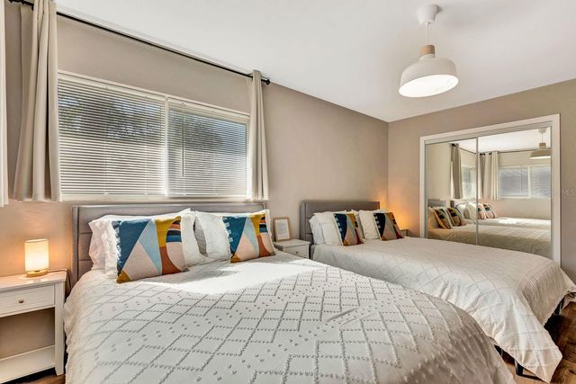 2127 LEE LANE, Sarasota, FL 34231