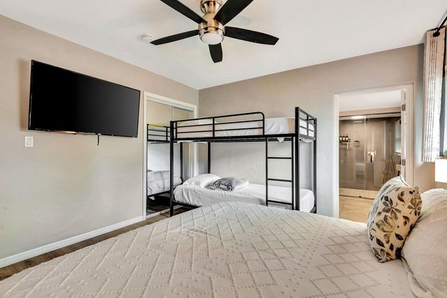 2127 LEE LANE, Sarasota, FL 34231