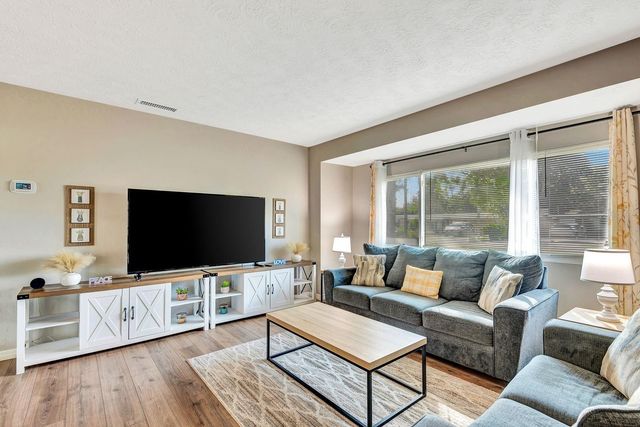 2127 LEE LANE, Sarasota, FL 34231