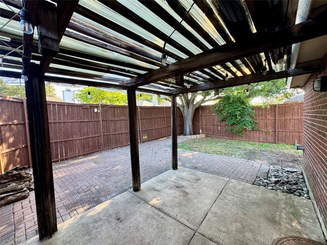 979 Mauve Drive, Lewisville, TX 75067