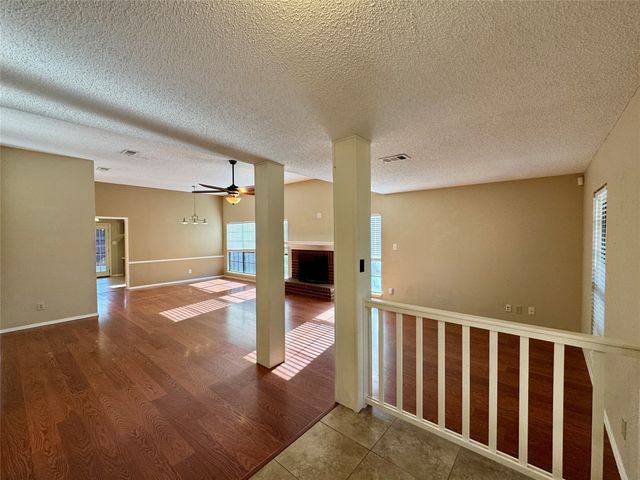 979 Mauve Drive, Lewisville, TX 75067