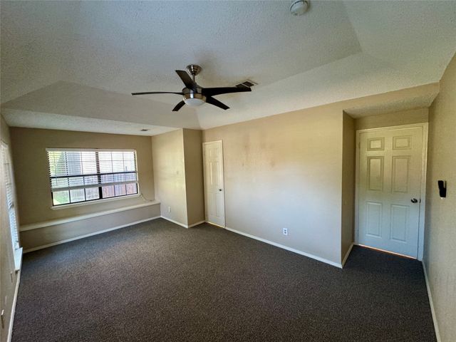 979 Mauve Drive, Lewisville, TX 75067