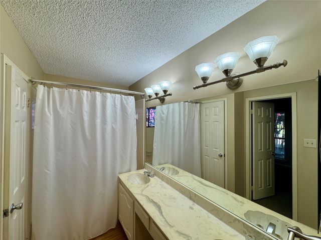979 Mauve Drive, Lewisville, TX 75067