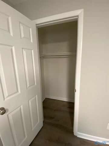 1031 Sharpsburg Drive, Huntsville, AL 35803