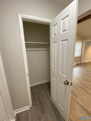 1031 Sharpsburg Drive, Huntsville, AL 35803