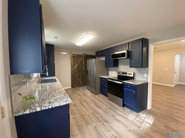 1031 Sharpsburg Drive, Huntsville, AL 35803