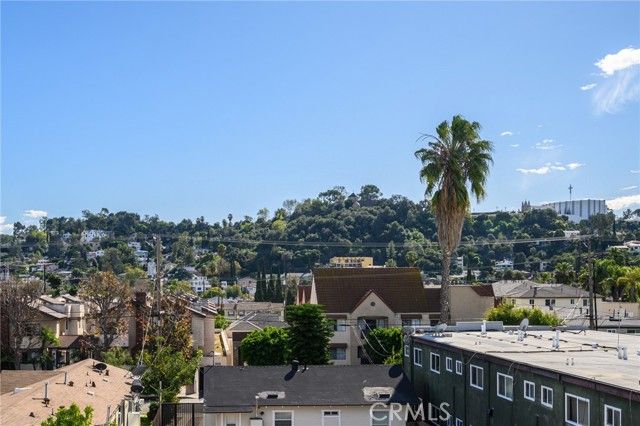 1004 E Garfield 8, Glendale, CA 91205