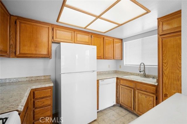 1004 E Garfield 8, Glendale, CA 91205