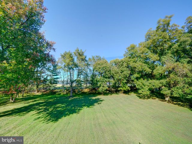 701 ROSIER RD, Fort Washington, MD 20744
