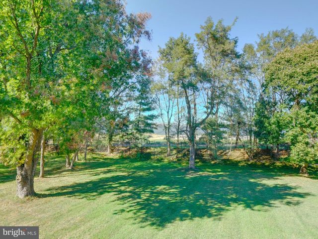 701 ROSIER RD, Fort Washington, MD 20744