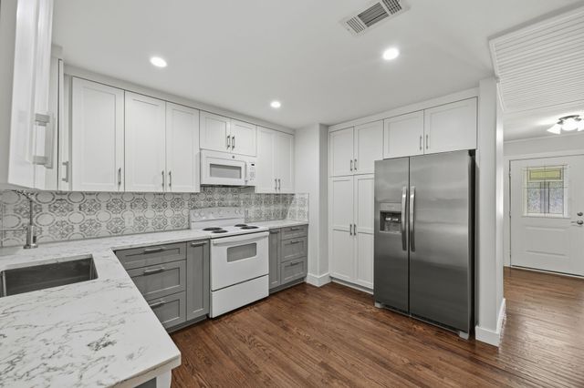 414 Maple Drive, Terrell, TX 75160
