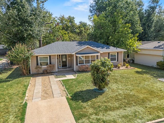 414 Maple Drive, Terrell, TX 75160