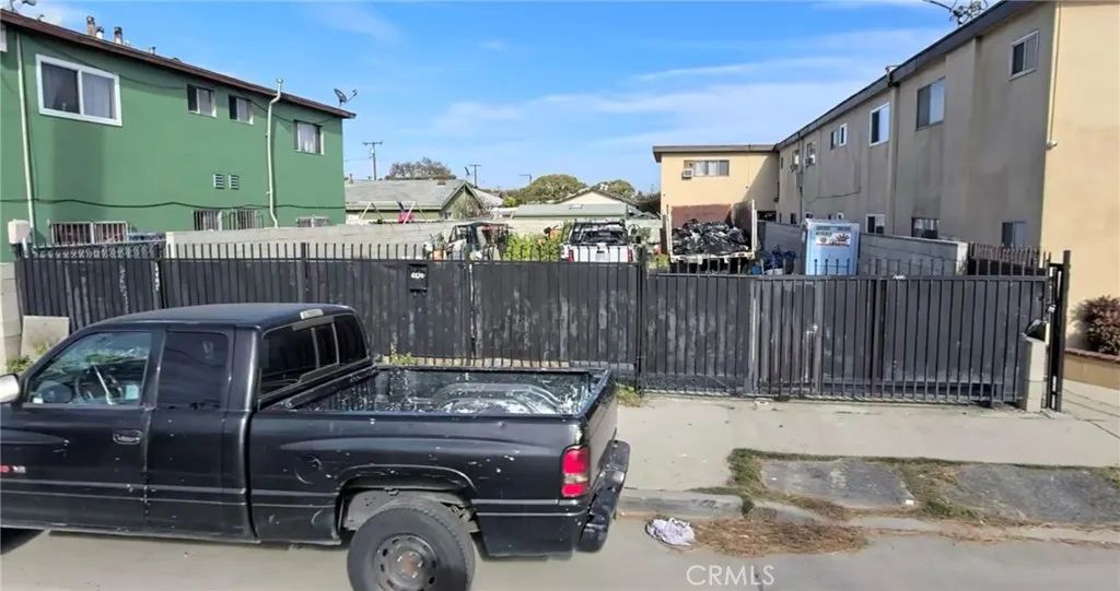 6370 N Paramount, Long Beach, CA 90805