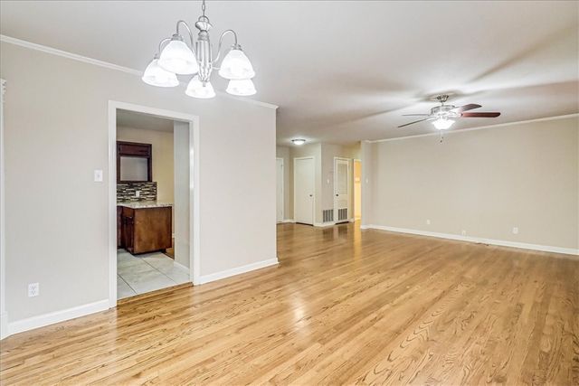 517 Mcclendon St, Corpus Christi, TX 78404