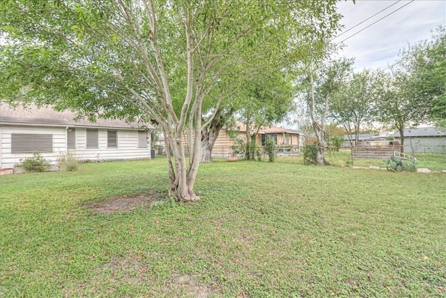 517 Mcclendon St, Corpus Christi, TX 78404