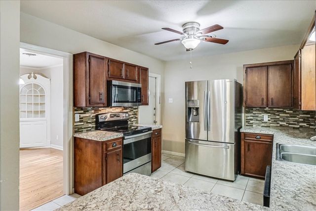 517 Mcclendon St, Corpus Christi, TX 78404