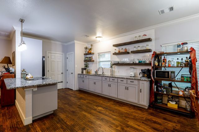 1912 Belzise Terrace, Fort Worth, TX 76104