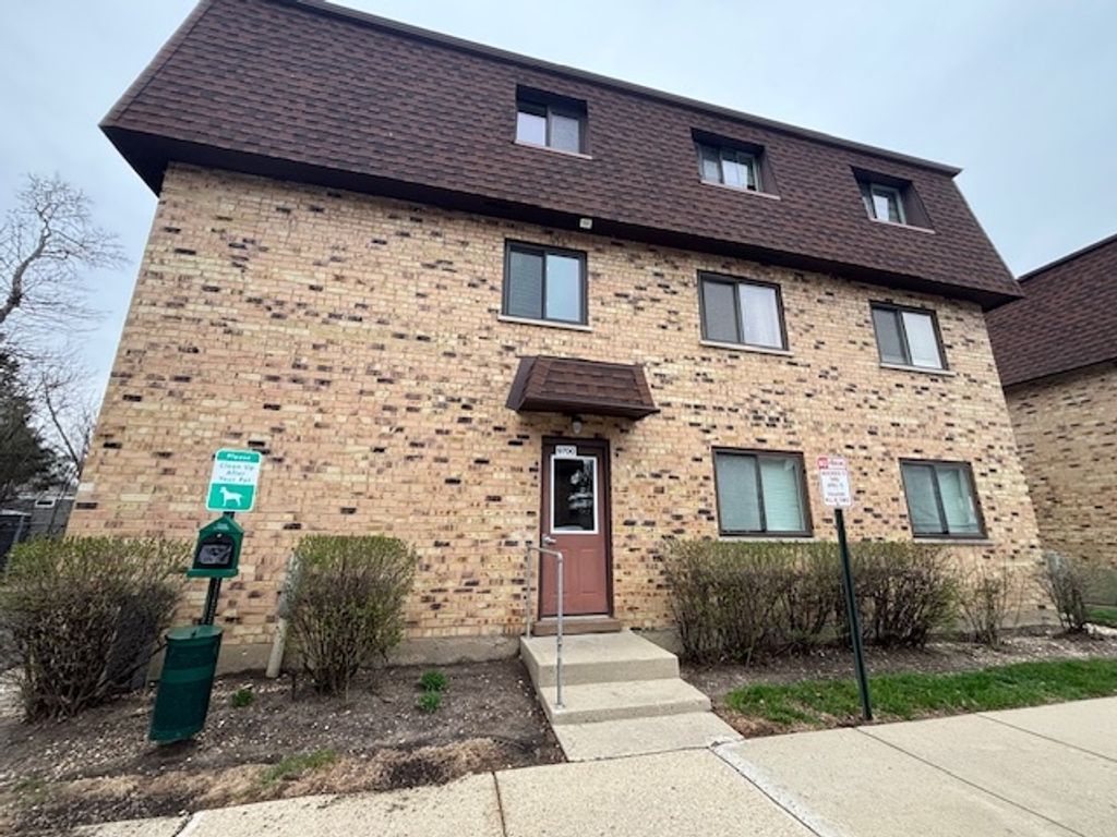 9700 Bianco Terrace 2D, Des Plaines, IL 60016