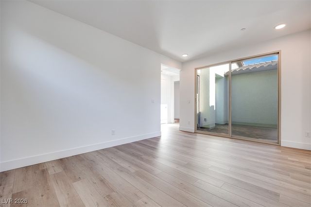 10348 Peako Hills Avenue, Las Vegas, NV 89166