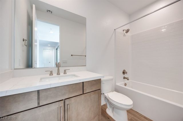 10348 Peako Hills Avenue, Las Vegas, NV 89166