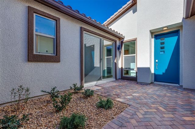 10348 Peako Hills Avenue, Las Vegas, NV 89166