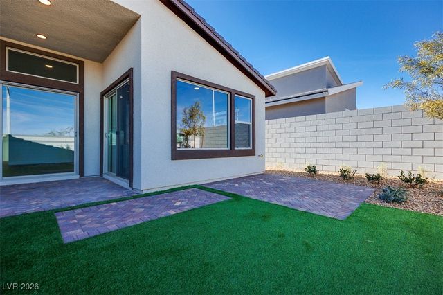 10348 Peako Hills Avenue, Las Vegas, NV 89166