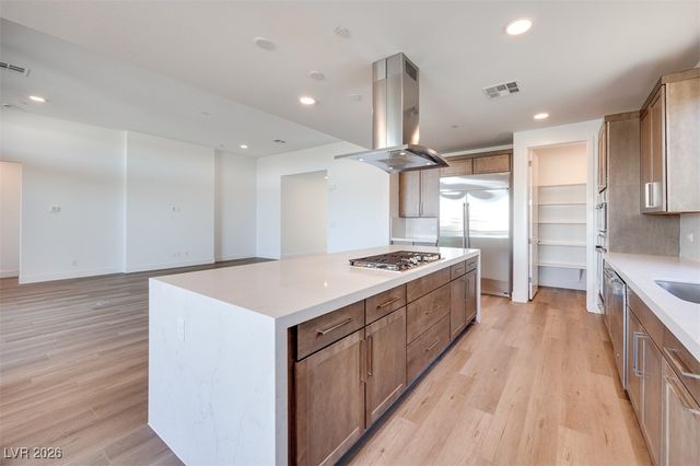 10348 Peako Hills Avenue, Las Vegas, NV 89166