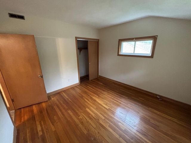 588 Walpole St. 2nd fl, Norwood, MA 02062