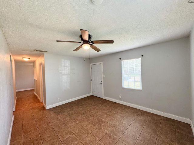 1403 E CORTEZ DRIVE, Wichita Falls, TX 76306