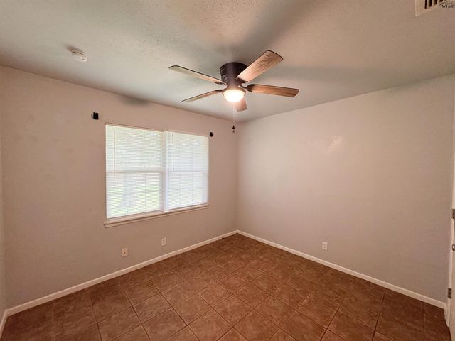 1403 E CORTEZ DRIVE, Wichita Falls, TX 76306