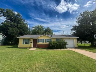 1403 E CORTEZ DRIVE, Wichita Falls, TX 76306
