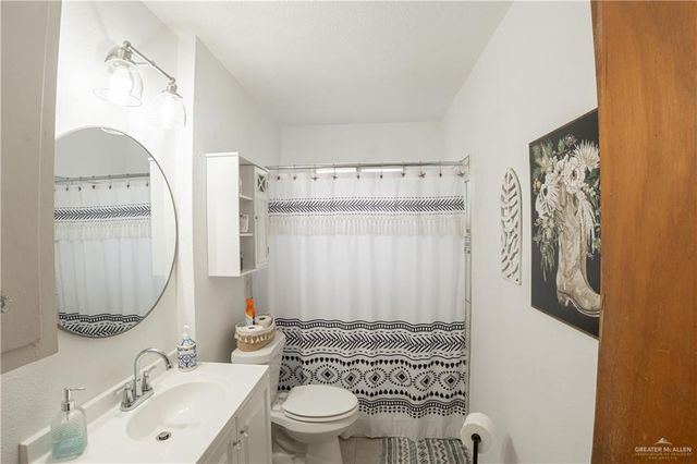 425 S Reynolds Street, Rio Hondo, TX 78583