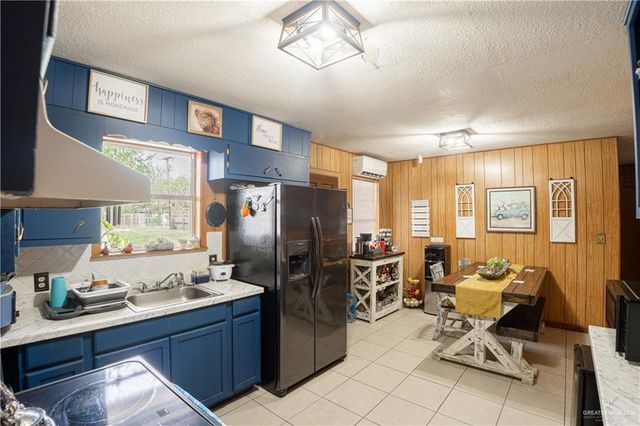 425 S Reynolds Street, Rio Hondo, TX 78583