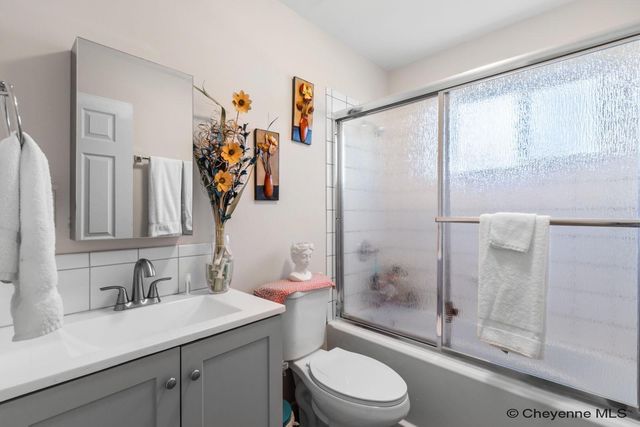 3908 REED AVE, Cheyenne, WY 82001