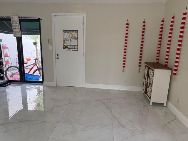 6420 Via Tierra, Boca Raton, FL 33433