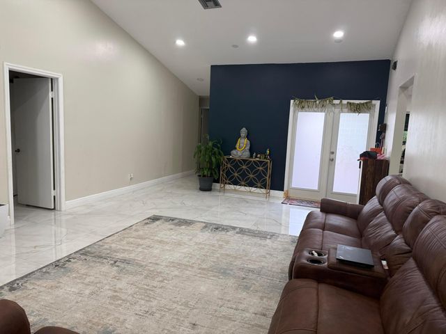 6420 Via Tierra, Boca Raton, FL 33433
