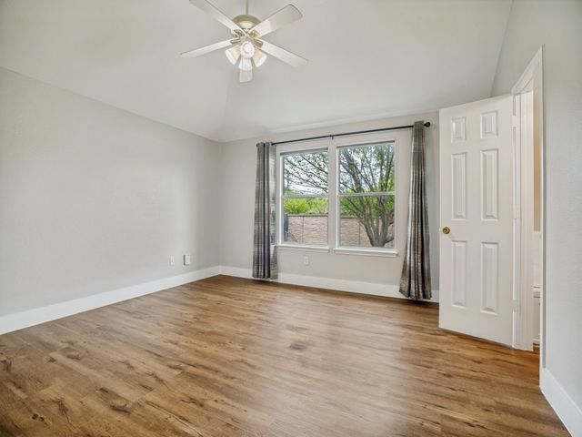 252 Pine Crest Drive, Justin, TX 76247