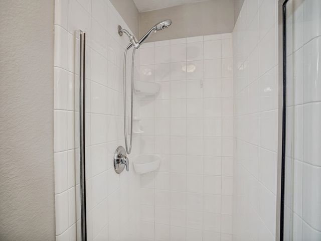 252 Pine Crest Drive, Justin, TX 76247