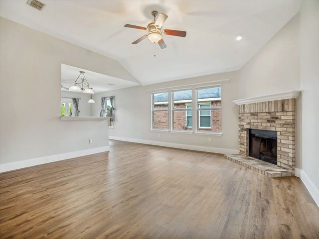 252 Pine Crest Drive, Justin, TX 76247