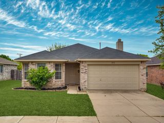 252 Pine Crest Drive, Justin, TX 76247