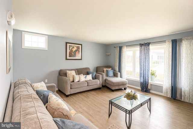 742 W BIRCHTREE LN, Claymont, DE 19703