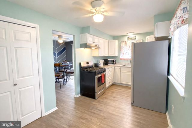 742 W BIRCHTREE LN, Claymont, DE 19703