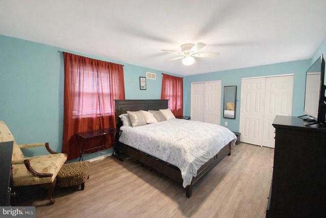 742 W BIRCHTREE LN, Claymont, DE 19703