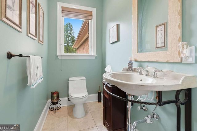 304 Deer Creek Drive, Forsyth, GA 31029