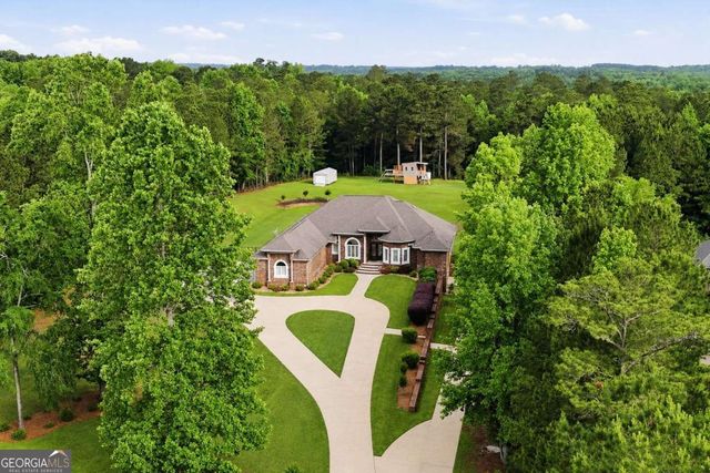 304 Deer Creek Drive, Forsyth, GA 31029