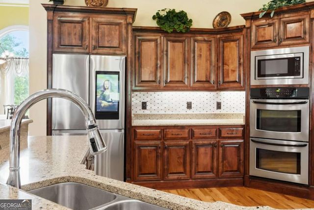 304 Deer Creek Drive, Forsyth, GA 31029