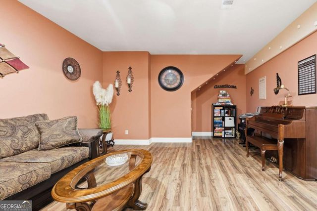 304 Deer Creek Drive, Forsyth, GA 31029