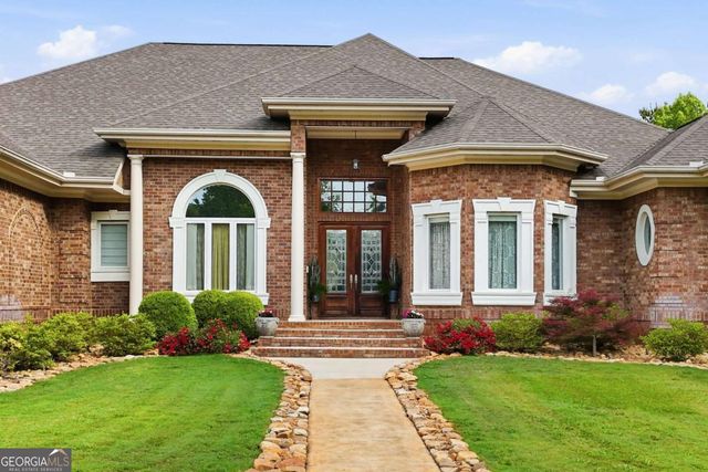304 Deer Creek Drive, Forsyth, GA 31029