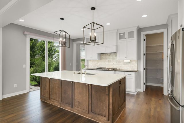 5085 Zircon Lane N, Plymouth, MN 55446